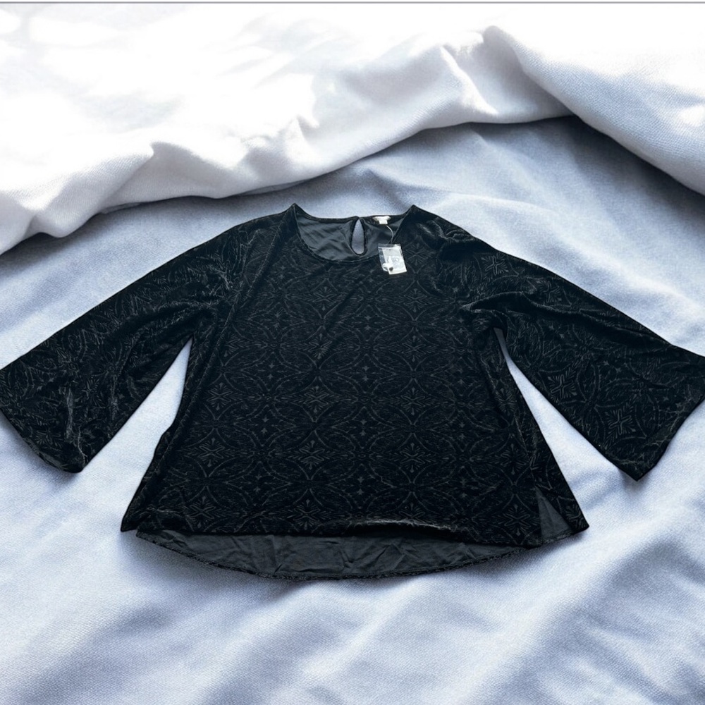 Cato Black Velvet Burnout Long Sleeve Top Plus Size 26/28W‎ NWT